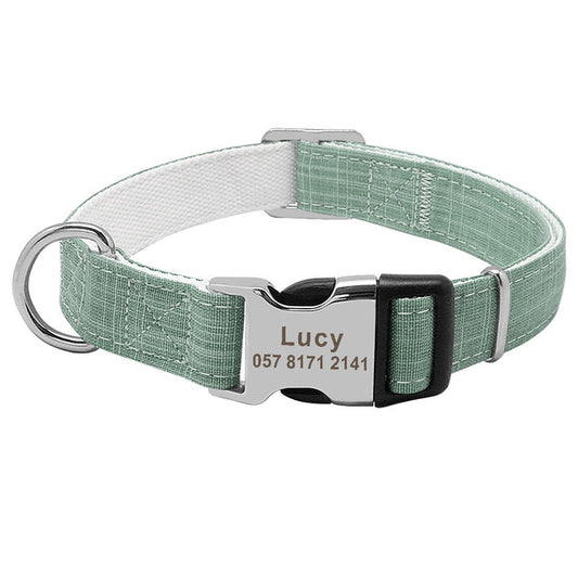 Hondenhalsband met naamplaatje